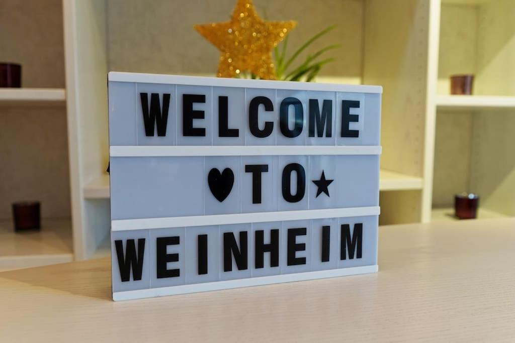 Grosse, Helle Wohnung Fuer Bis Zu 6 Personen Weinheim Exterior photo
